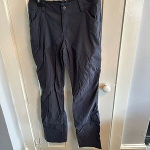 Women’s Duluth Trading cargo pants